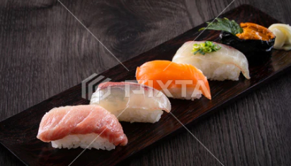 四季の彩り寿司セット